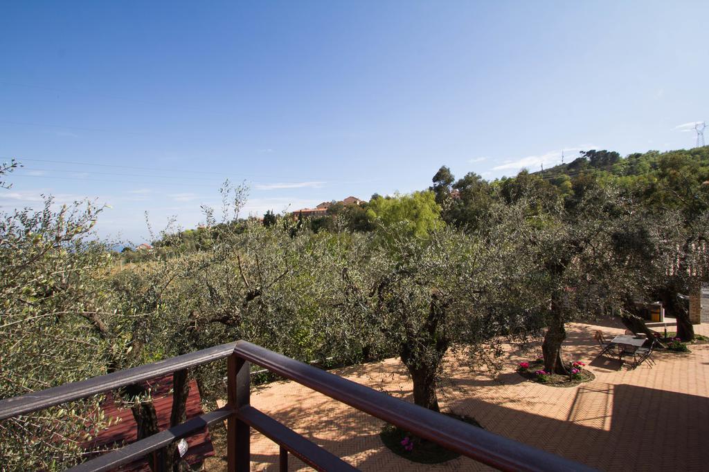 Agriturismo Ada Musso Ss Diano Borello Rom bilde